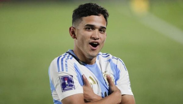 纯旭配资端 U20世界杯：阿根廷4-0淘汰非洲劲旅，19岁卡里索双响，将VS墨西哥